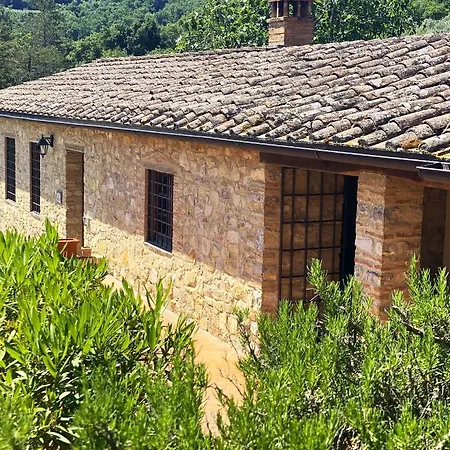 Farm stay Tenuta Lupinari *