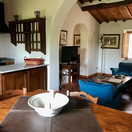 Tenuta Lupinari Farm stay Bucine